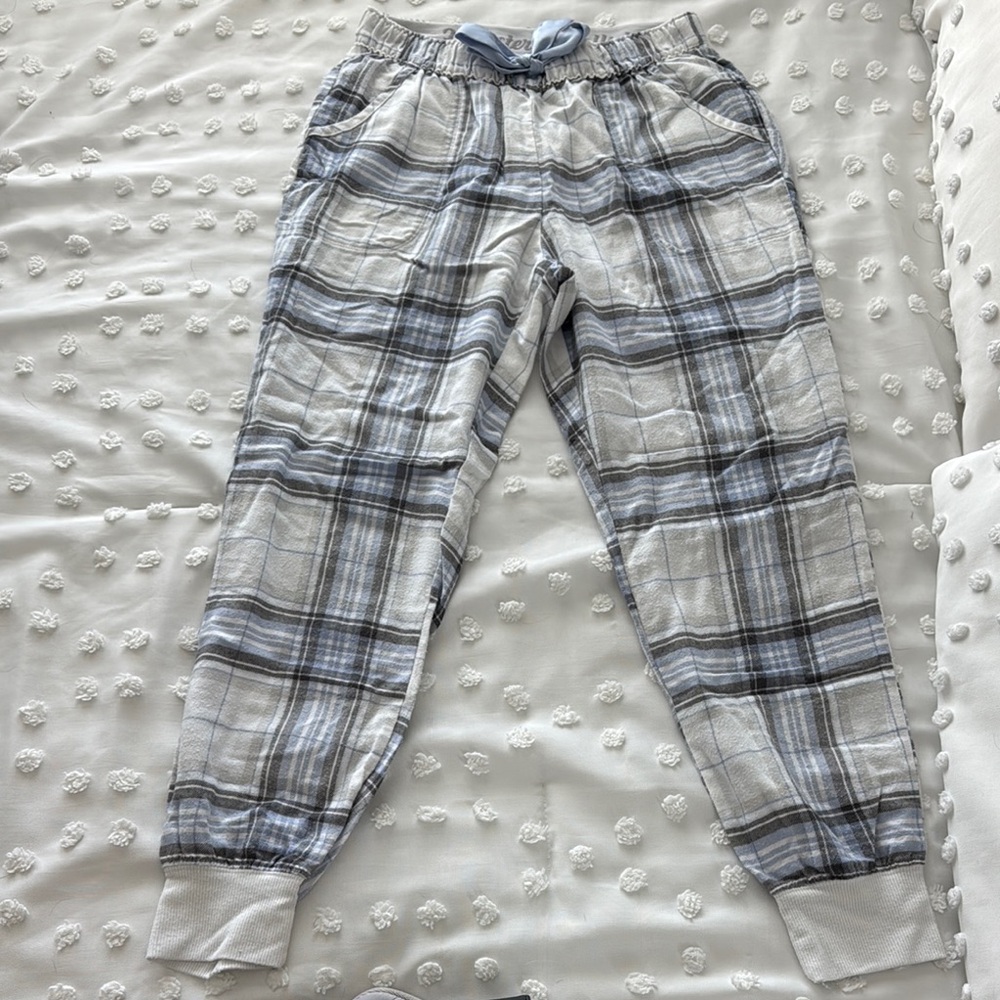 Hollister Women's Plaid Joggers - Blue and Gray